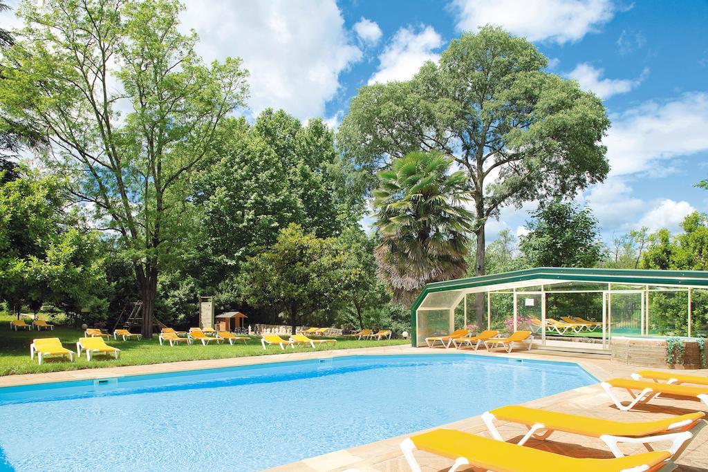 Logis Hotel Restaurant Les Cedres Joyeuse Exterior photo
